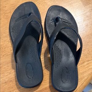 Okabashi Classic Black Sandals